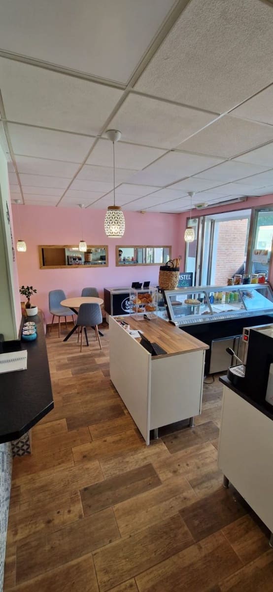 Commercial for sale in El Campello - € 89,000 (Ref: 9714526)