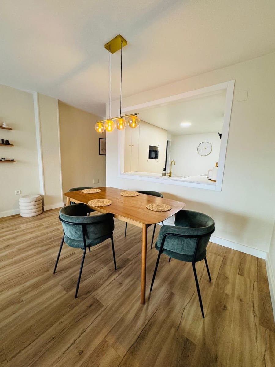 4 bedroom Flat for sale in El Campello with garage - € 289,000 (Ref: 9737984)