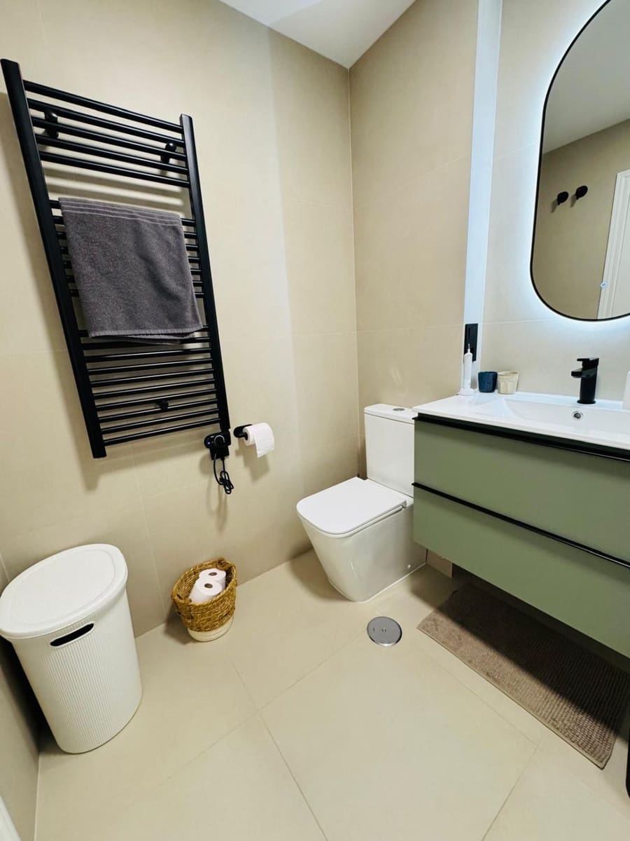 4 bedroom Flat for sale in El Campello with garage - € 289,000 (Ref: 9737984)