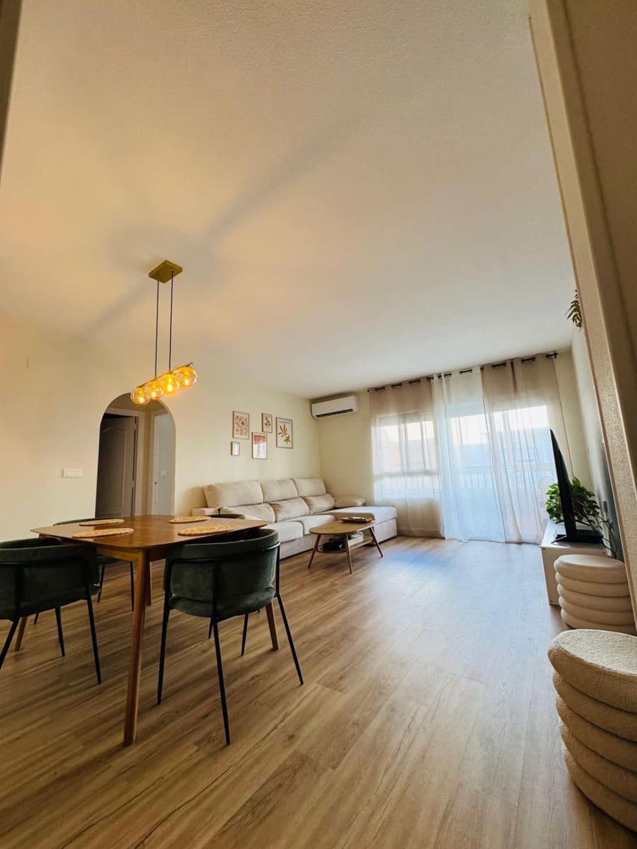 4 bedroom Flat for sale in El Campello with garage - € 289,000 (Ref: 9737984)