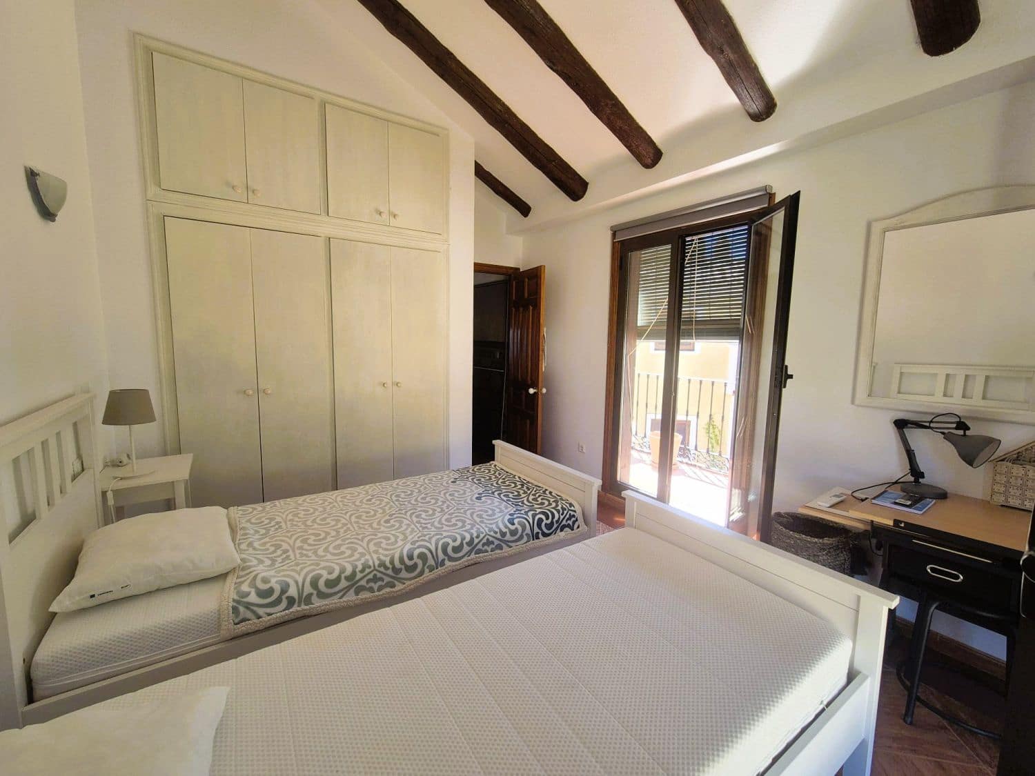 2 bedroom Terraced Villa for sale in El Campello with garage - € 319,000 (Ref: 9796207)