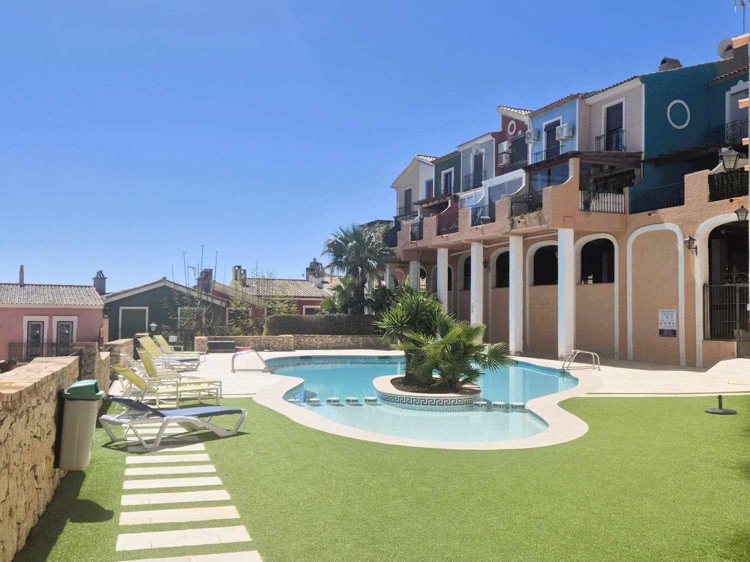 2 bedroom Terraced Villa for sale in El Campello with garage - € 319,000 (Ref: 9796207)