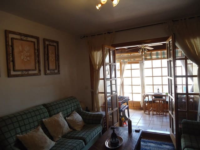 Adosado de 2 habitaciones en El Campello en venta - 309.000 € (Ref: 9822001)