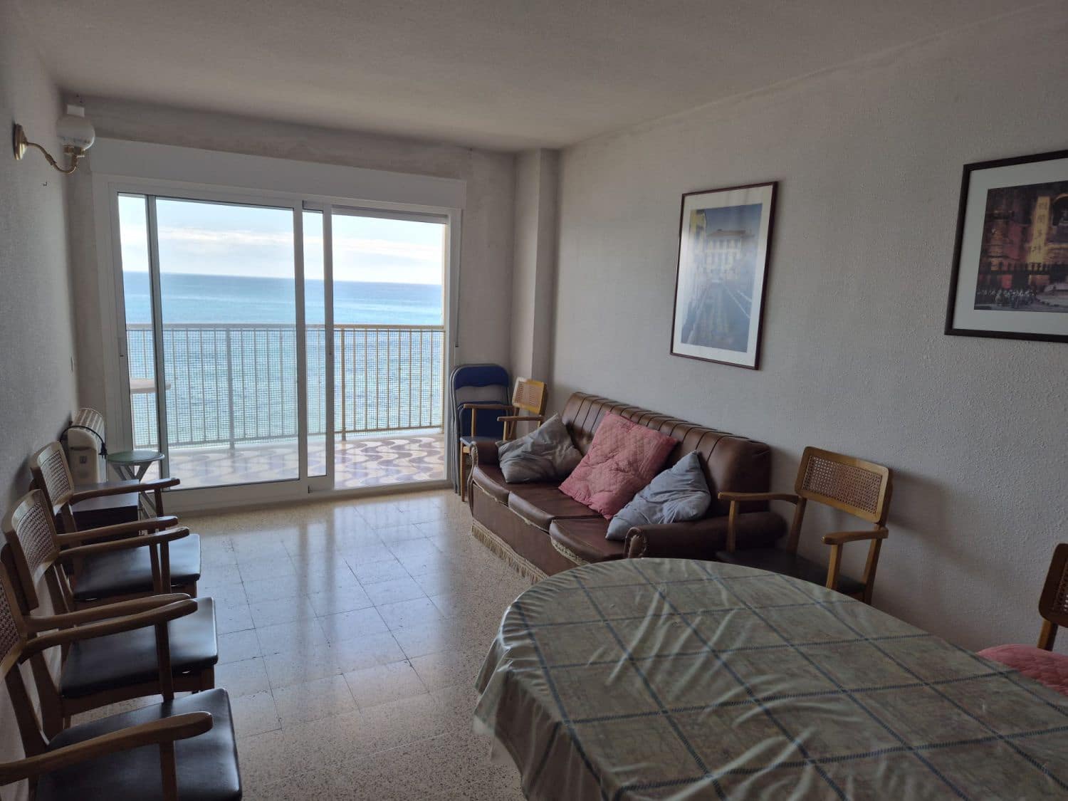 2 bedroom Flat for sale in El Campello with garage - € 289,000 (Ref: 9824704)