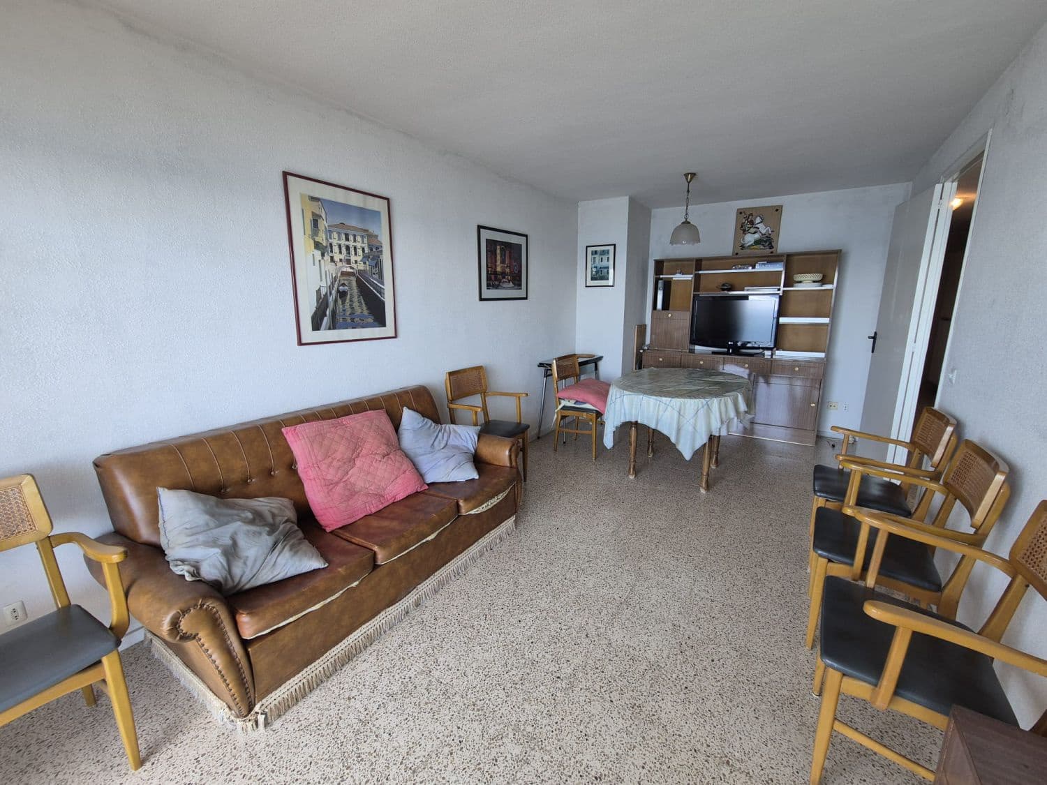 2 bedroom Flat for sale in El Campello with garage - € 289,000 (Ref: 9824704)