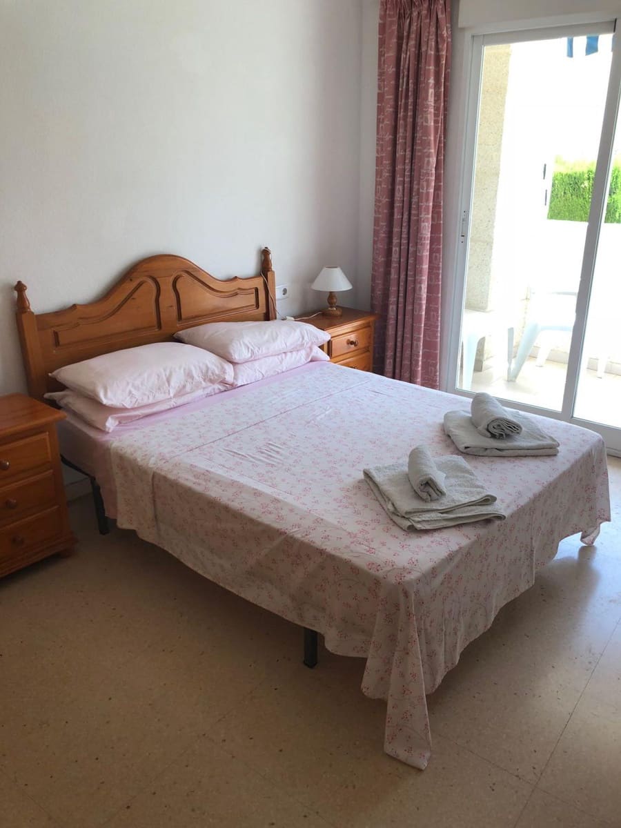 3 bedroom Flat for sale in El Campello with garage - € 345,000 (Ref: 9824705)