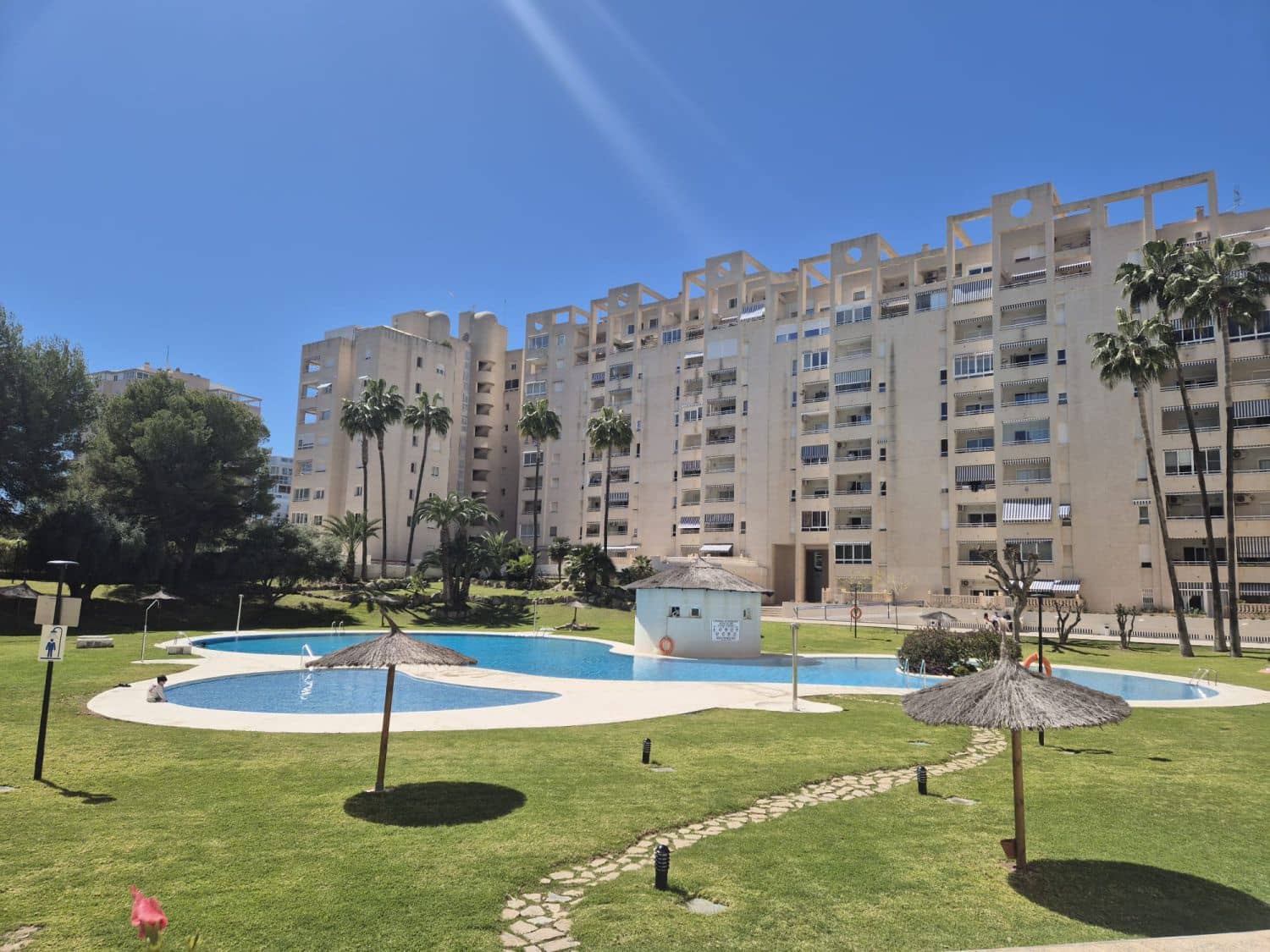 3 bedroom Flat for sale in El Campello with garage - € 345,000 (Ref: 9824705)