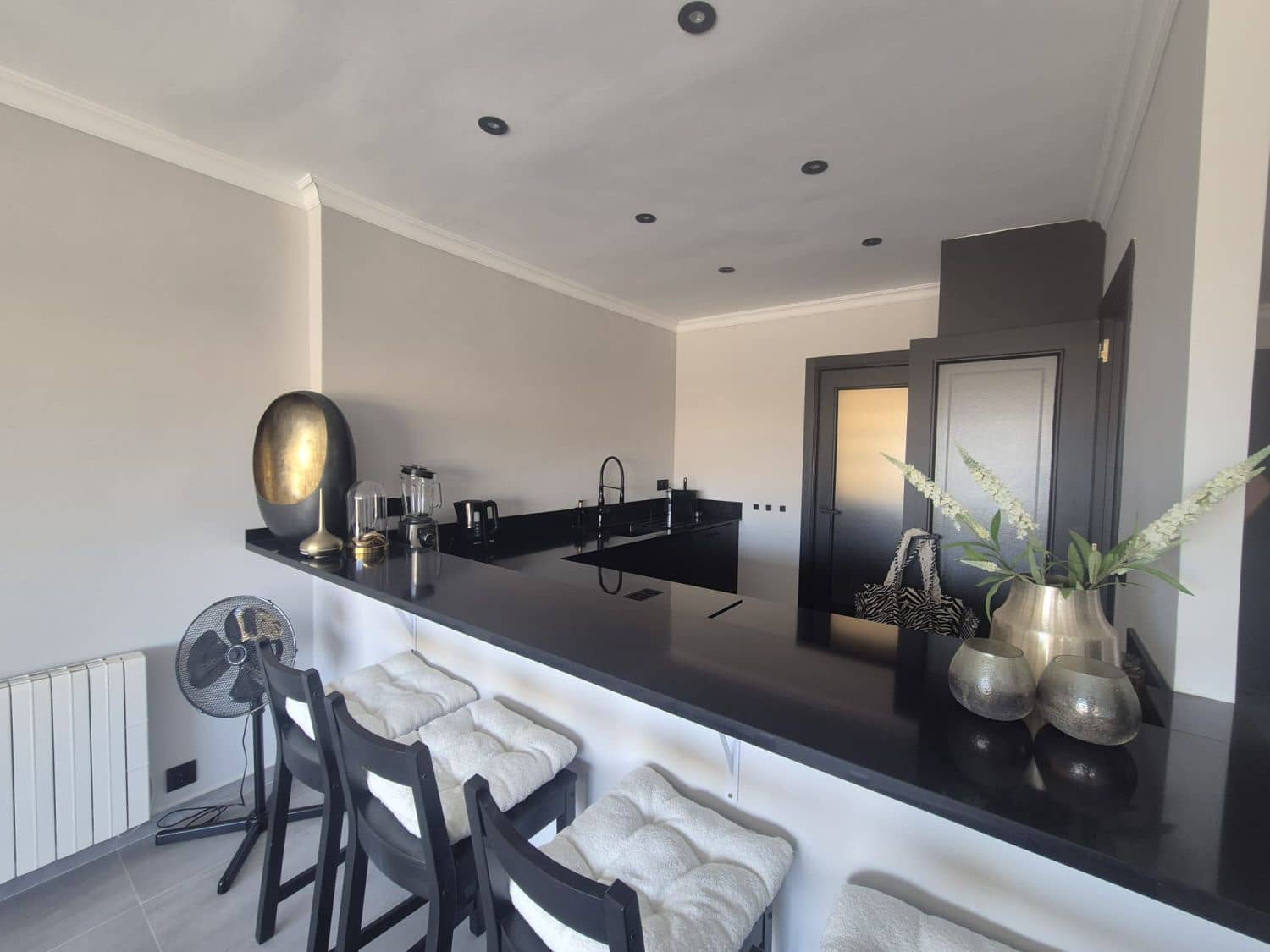 2 soverom Leilighet til leie i El Campello med svømmebasseng garasje - € 1 450 (Ref: 9833260)