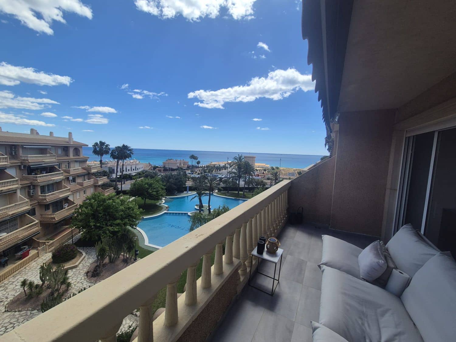 2 soverom Leilighet til leie i El Campello med svømmebasseng garasje - € 1 450 (Ref: 9833260)