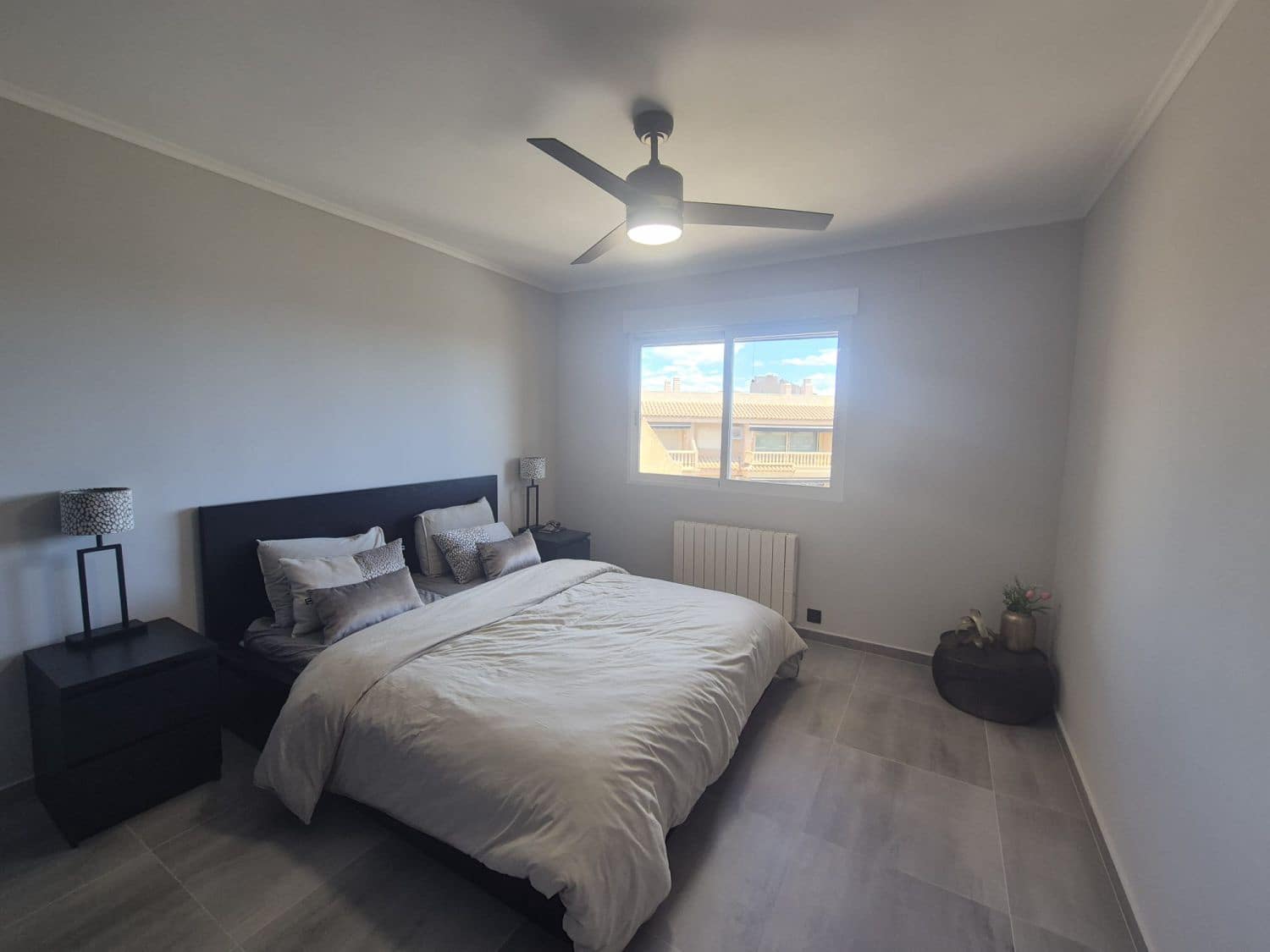 2 soverom Leilighet til leie i El Campello med svømmebasseng garasje - € 1 450 (Ref: 9833260)