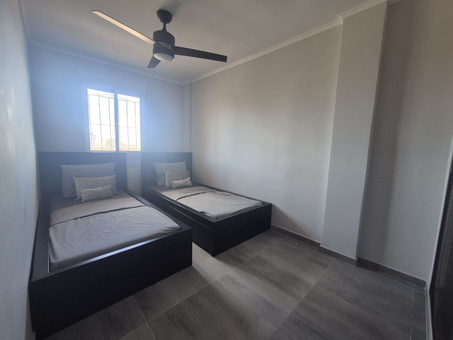 2 soverom Leilighet til leie i El Campello med svømmebasseng garasje - € 1 450 (Ref: 9833260)
