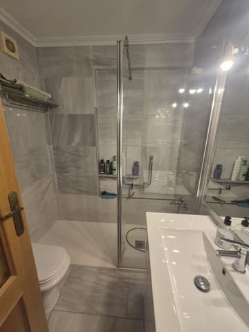 2 bedroom Flat for sale in El Campello - € 385,000 (Ref: 9848998)
