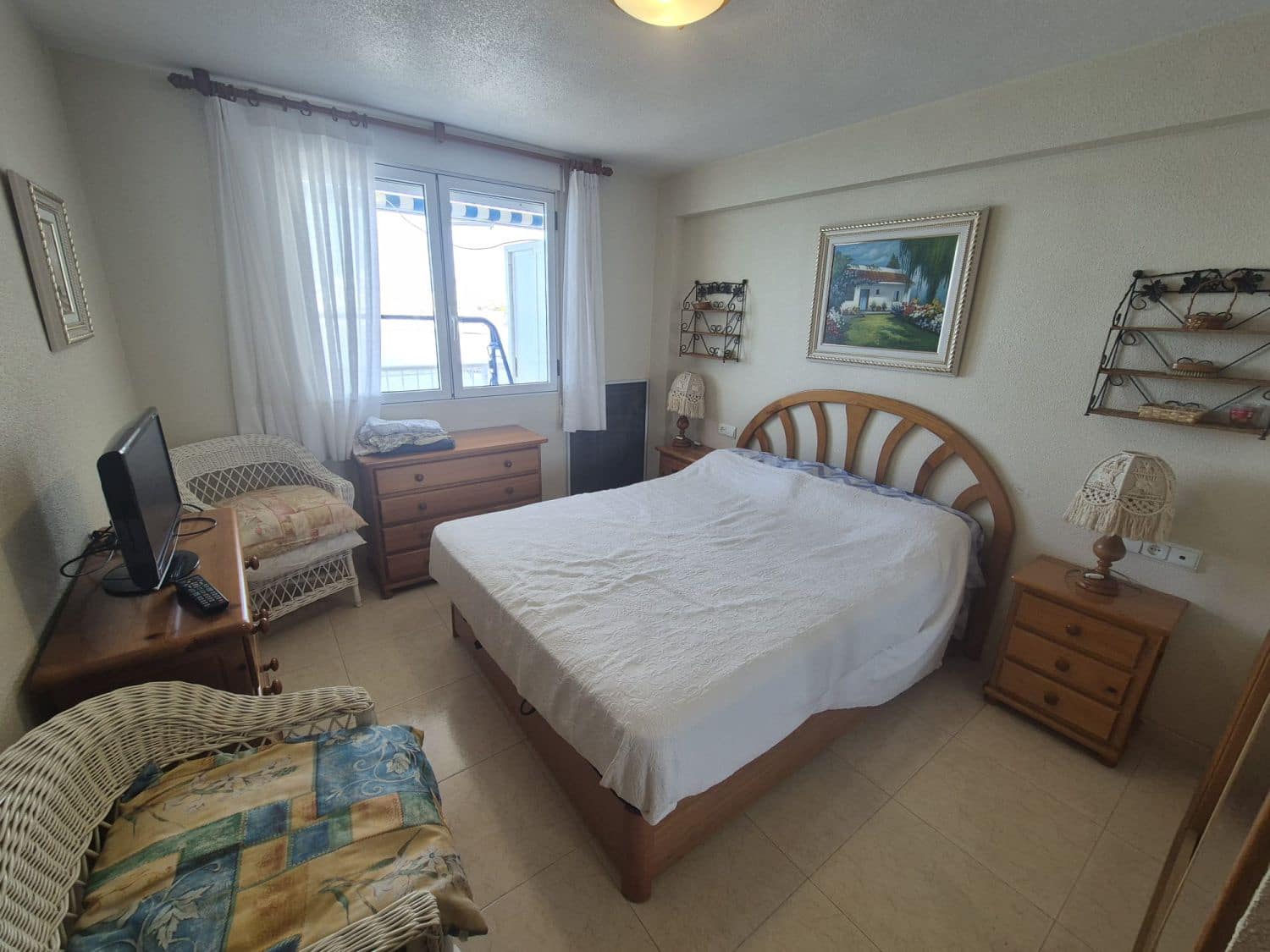 2 bedroom Flat for sale in El Campello - € 385,000 (Ref: 9848998)