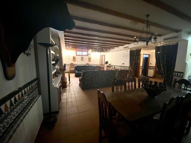 5 quarto Moradia para venda em Matola com piscina garagem - 462 000 € (Ref: 9367832)