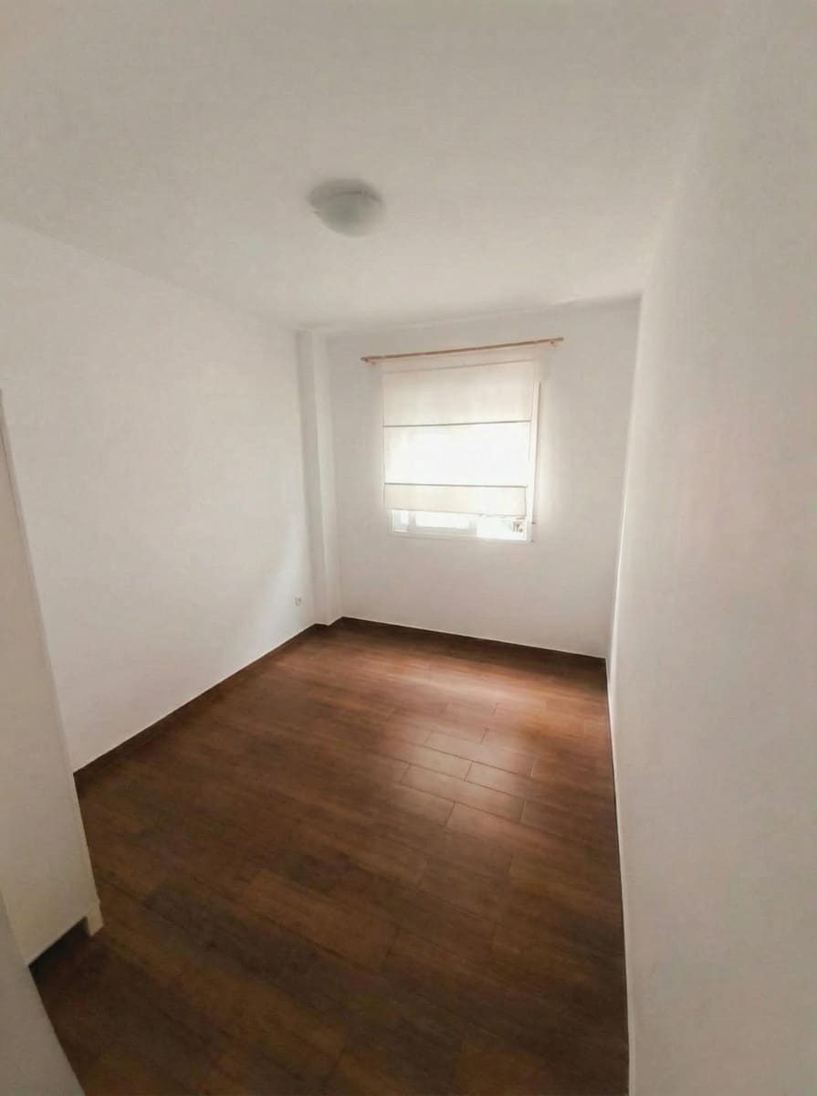 3 soverom Leilighet til leie i Elche / Elx - € 950 (Ref: 9367833)