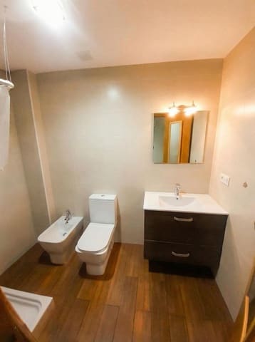 Appartement de 3 chambres à louer à Altabix, Elche / Elx - 950 € (Ref: 9367833)