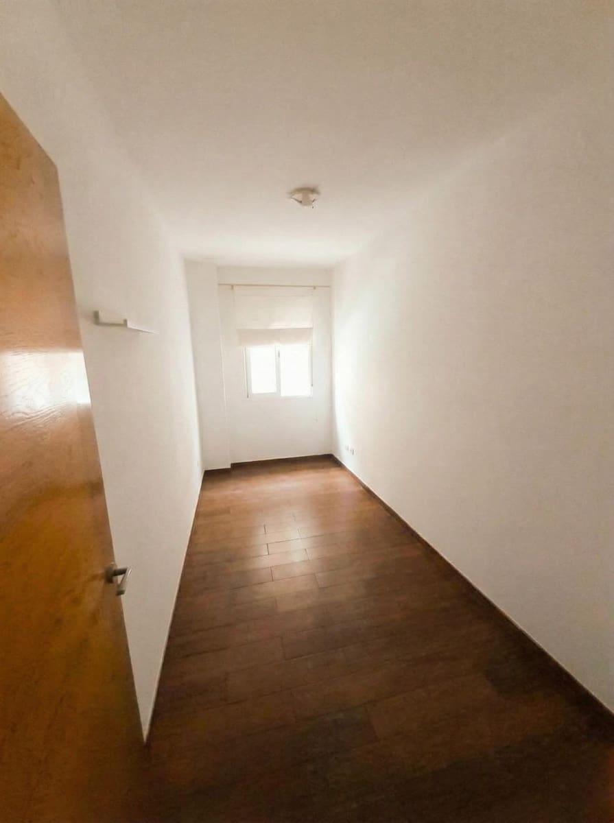 3 soverom Leilighet til leie i Elche / Elx - € 950 (Ref: 9367833)