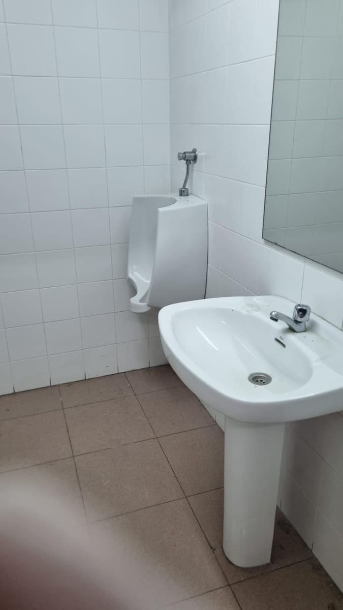 Bedrift til leie i Elche / Elx - € 700 (Ref: 9367846)