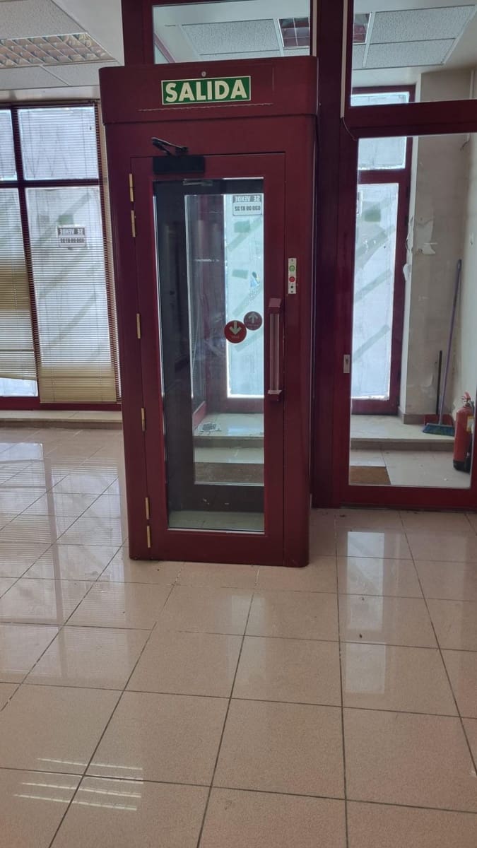 Bedrift til leie i Elche / Elx - € 700 (Ref: 9367846)