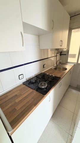 3 soveværelse Lejlighed til salg i Juan XXIII, Alicante by - € 115.000 (Ref: 9367851)