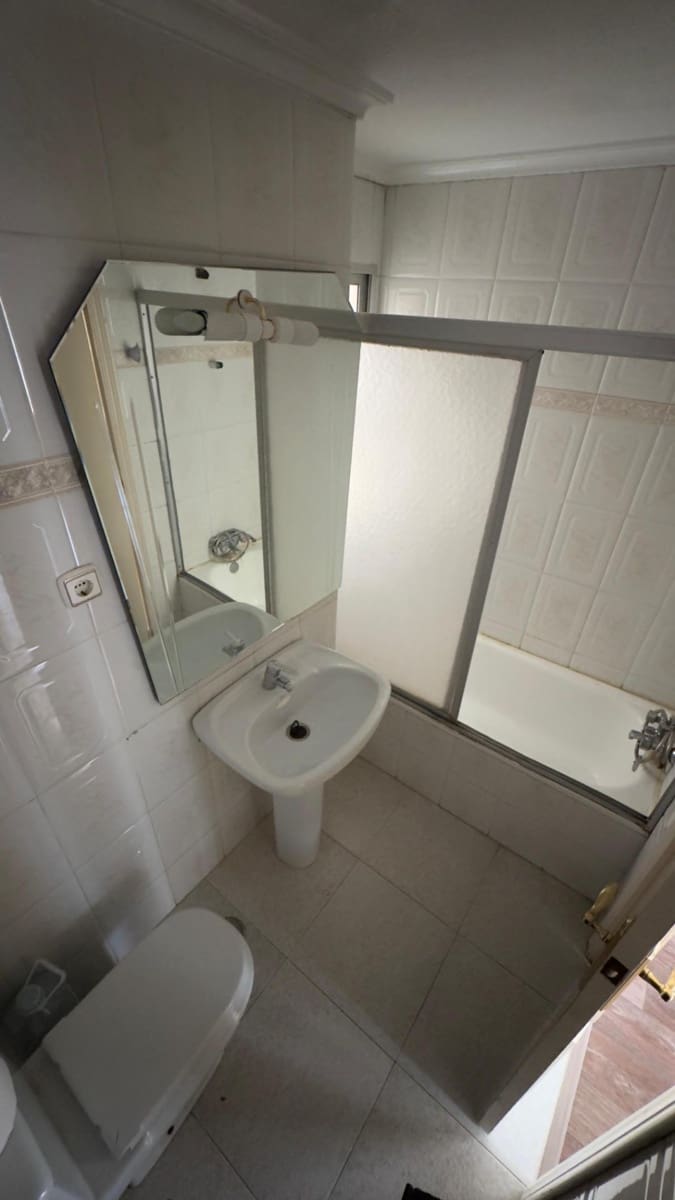 3 sypialnia Mieszkanie na sprzedaż w Miasto Alicante / Alacant - 115 000 € (Ref: 9367851)