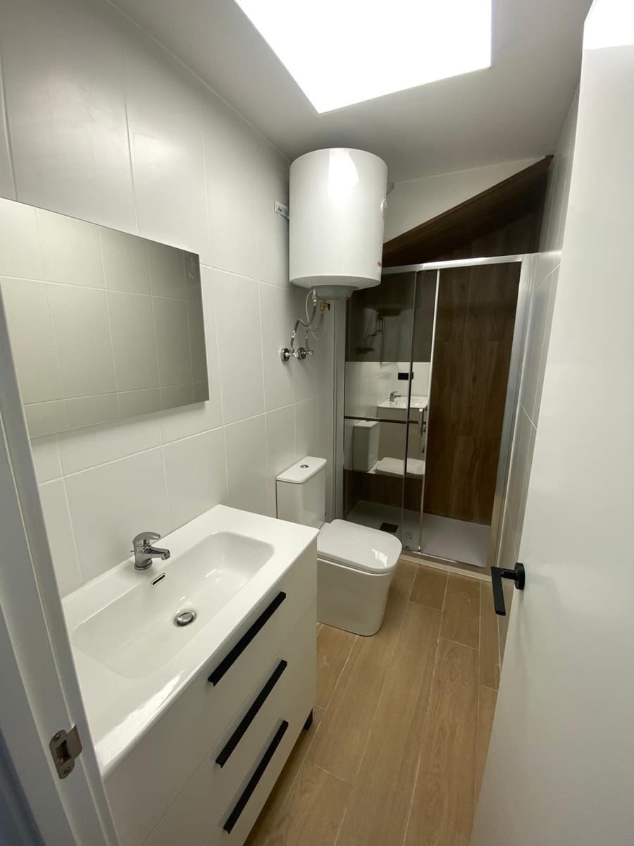 1 soveværelse Loft til leje i Elche / Elx - € 600 (Ref: 9367852)