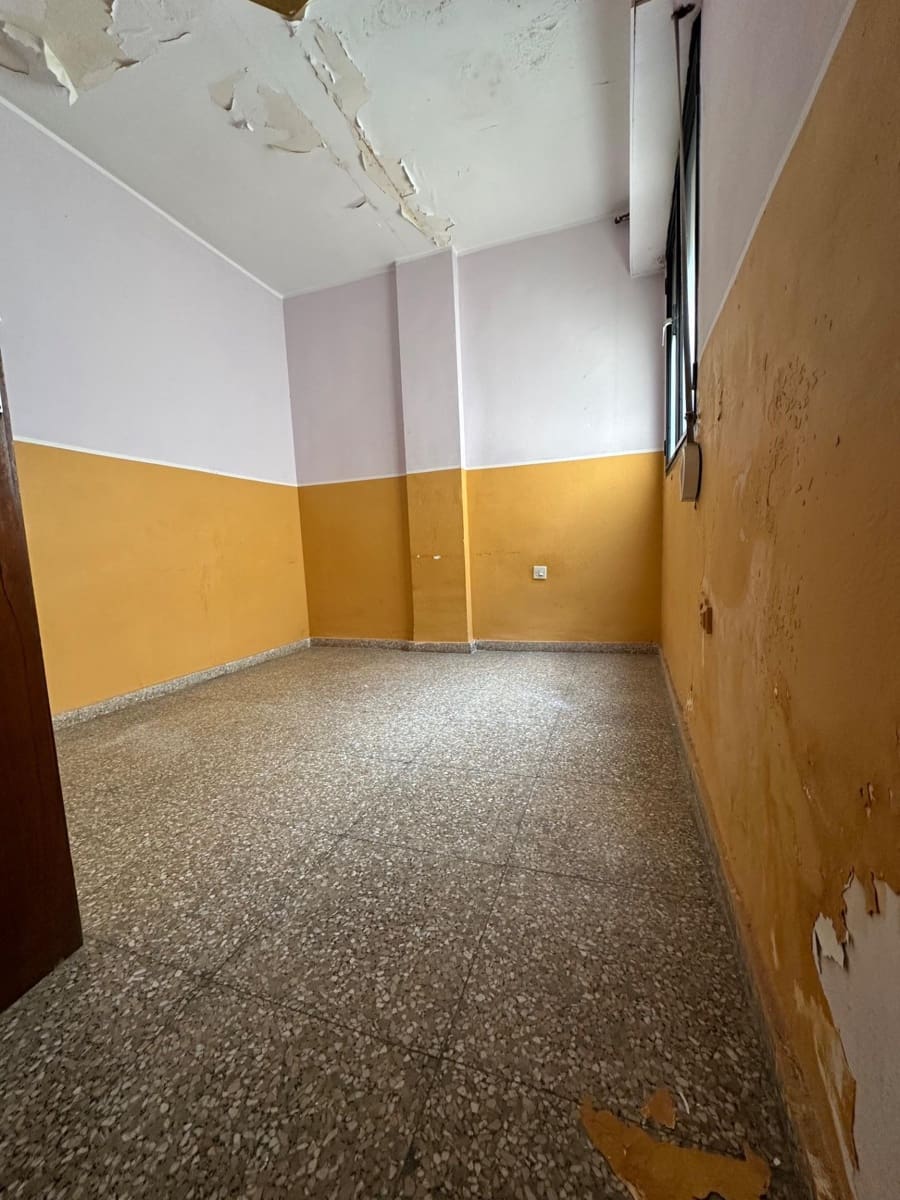 4 chambre Appartement à vendre à Elda - 59 000 € (Ref: 9367853)