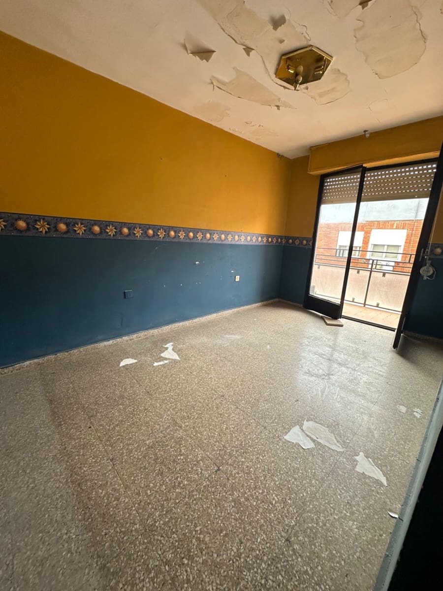 4 chambre Appartement à vendre à Elda - 59 000 € (Ref: 9367853)