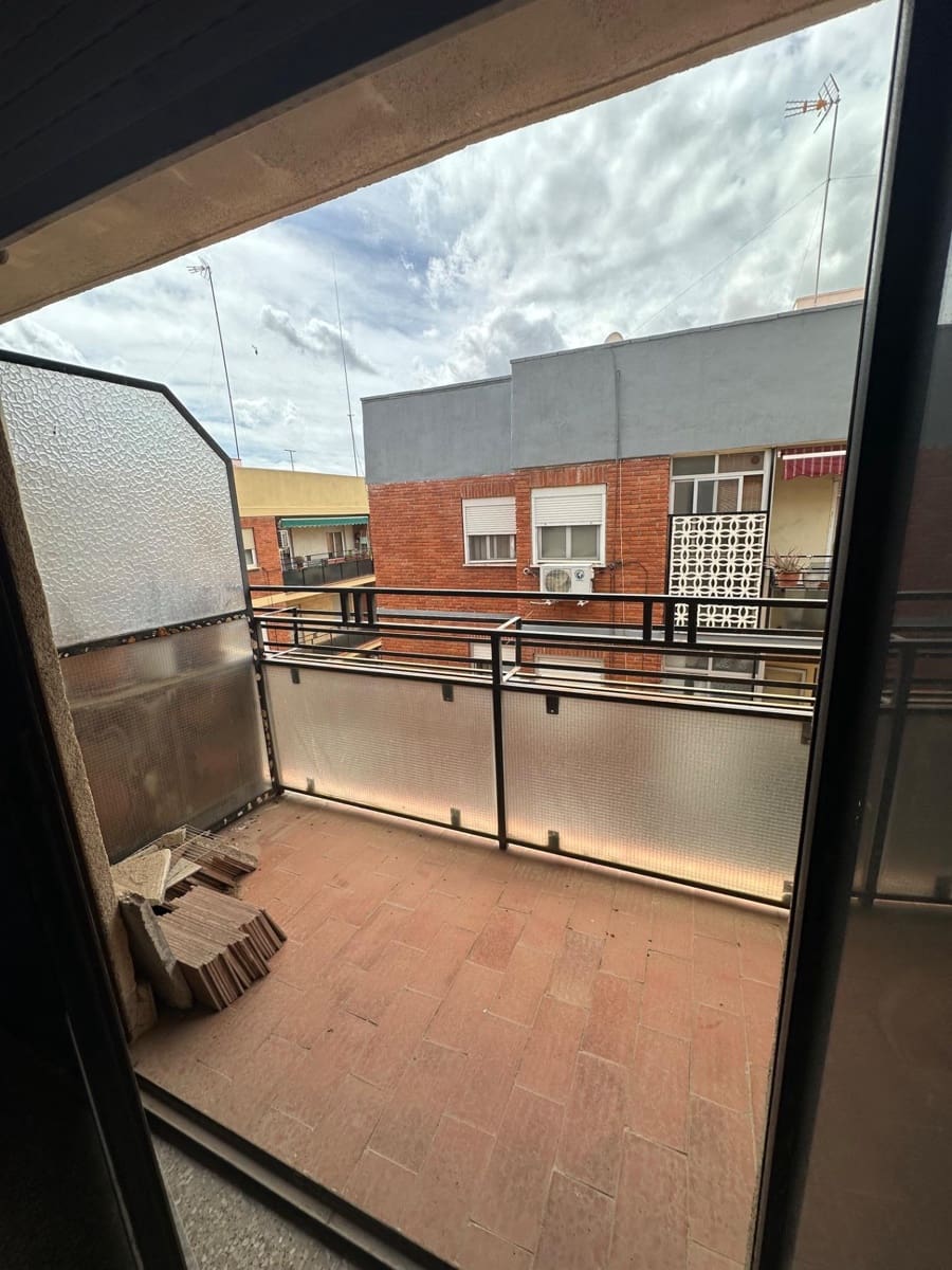 4 chambre Appartement à vendre à Elda - 59 000 € (Ref: 9367853)