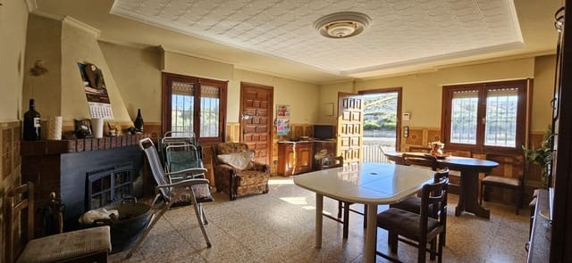 4 makuuhuone Huvila myytävänä paikassa Aspe mukana uima-altaan 
autotalli - 390 000 € (Ref: 9367857)