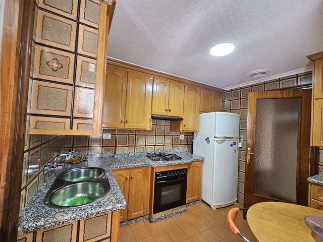 3 Zimmer Wohnung zu vermieten in Elche / Elx - 900 € (Ref: 9367860)