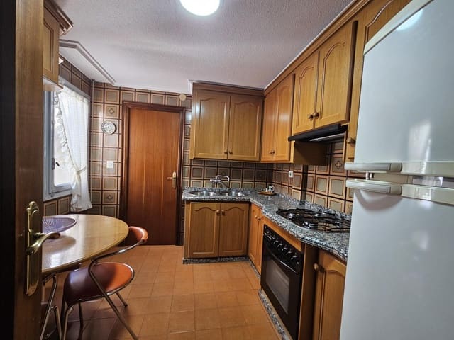Appartement de 3 chambres à louer à Elche / Elx - 900 € (Ref: 9367860)