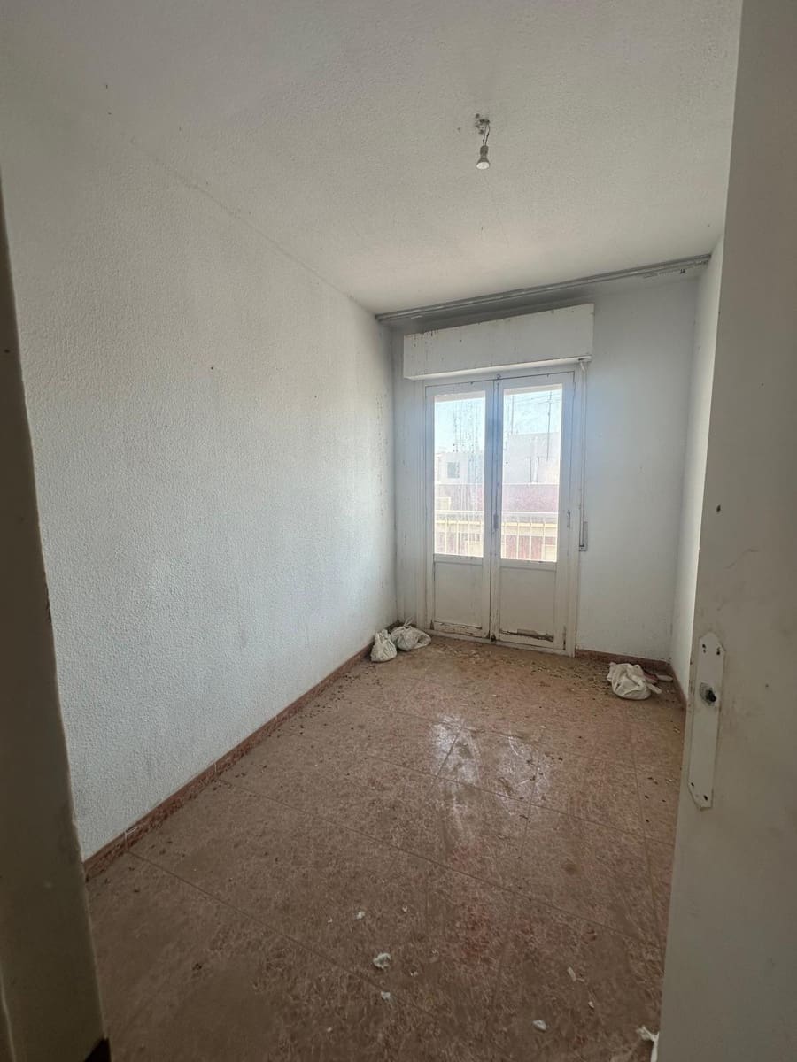 3 soverom Leilighet til salgs i Aspe - € 60 000 (Ref: 9367861)