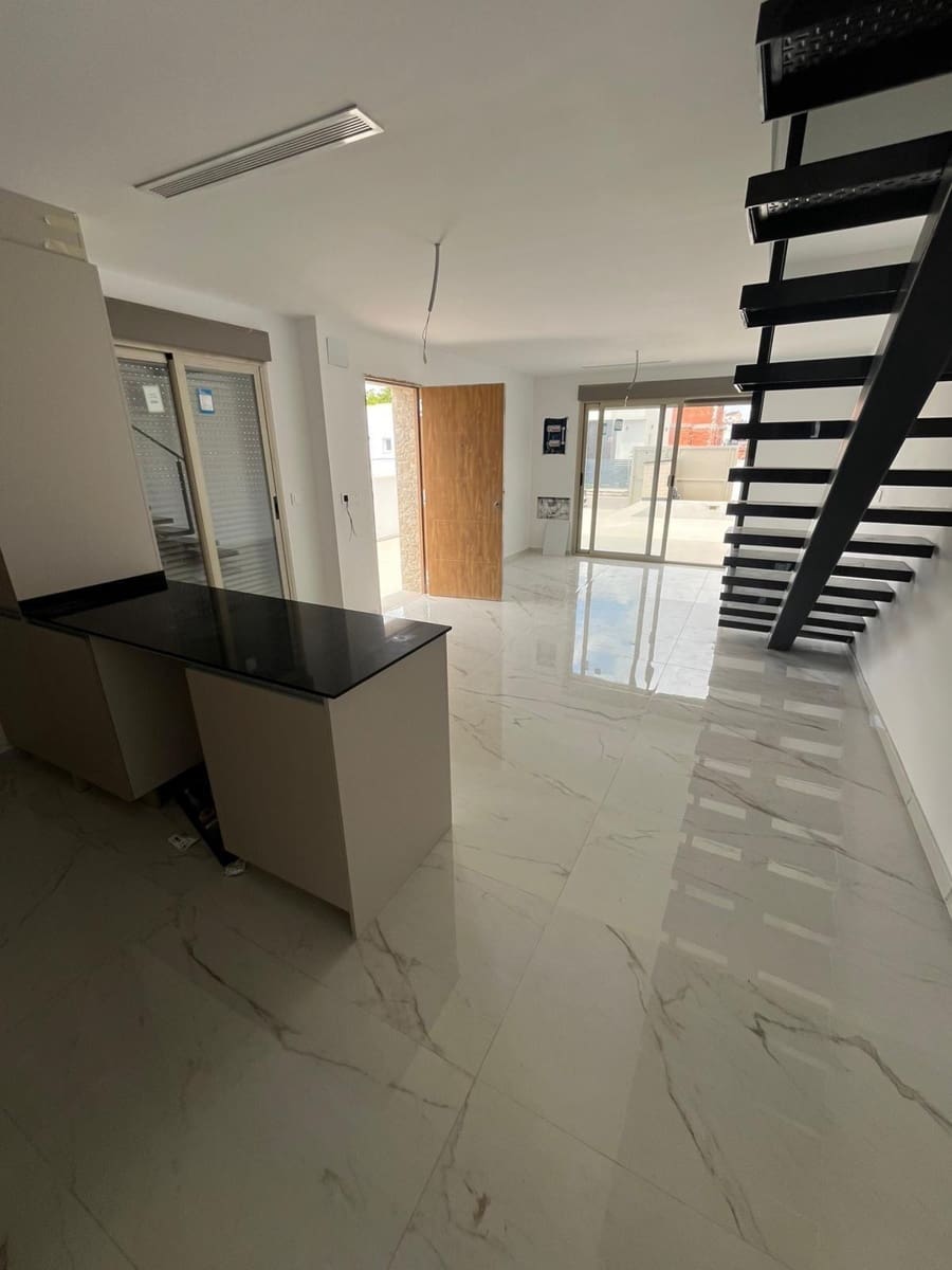 3 sypialnia Willa na sprzedaż w Daya Nueva - 299 900 € (Ref: 9367864)