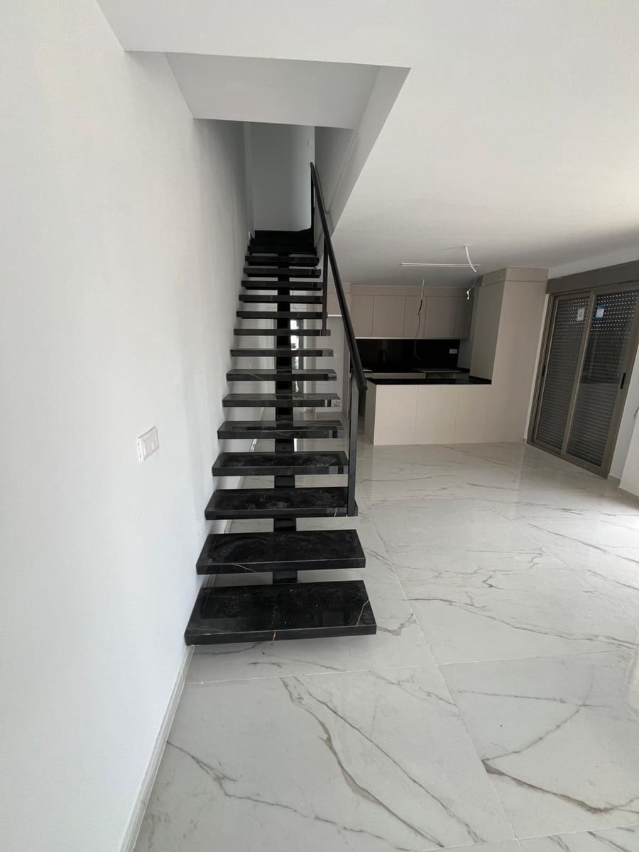 3 sypialnia Willa na sprzedaż w Daya Nueva - 299 900 € (Ref: 9367864)