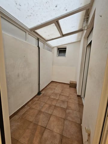 3 makuuhuone Asunto vuokrattavana paikassa Elche / Elx mukana 
autotalli - 850 € (Ref: 9367869)