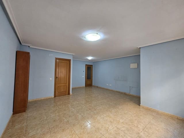 3 makuuhuone Asunto vuokrattavana paikassa Elche / Elx mukana 
autotalli - 850 € (Ref: 9367869)