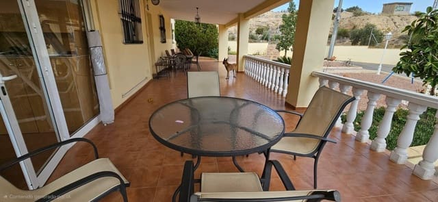 4 makuuhuone Maalaistalo myytävänä paikassa Elche / Elx mukana uima-altaan - 350 000 € (Ref: 9367876)