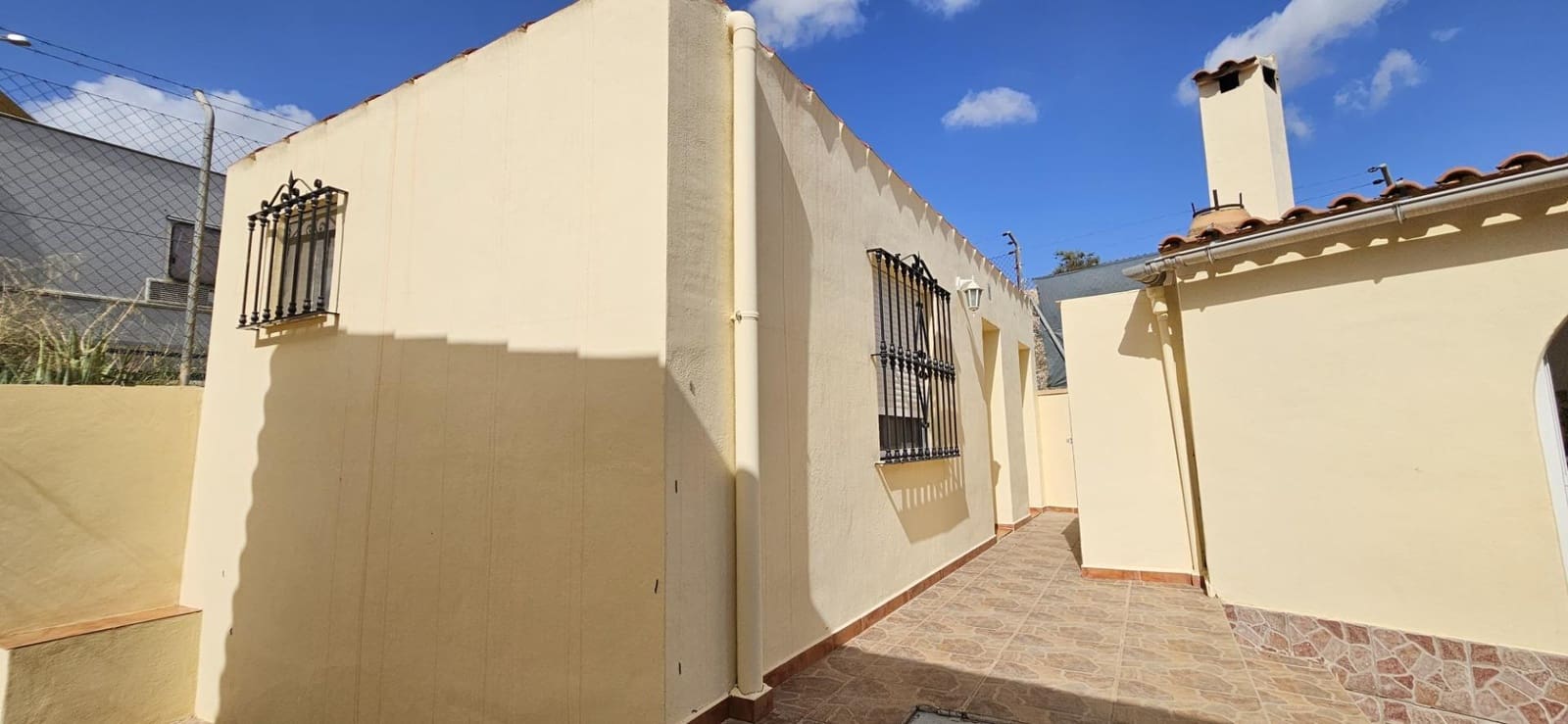 4 sypialnia Finka/Dom wiejski na sprzedaż w Elche / Elx z basenem - 350 000 € (Ref: 9367876)