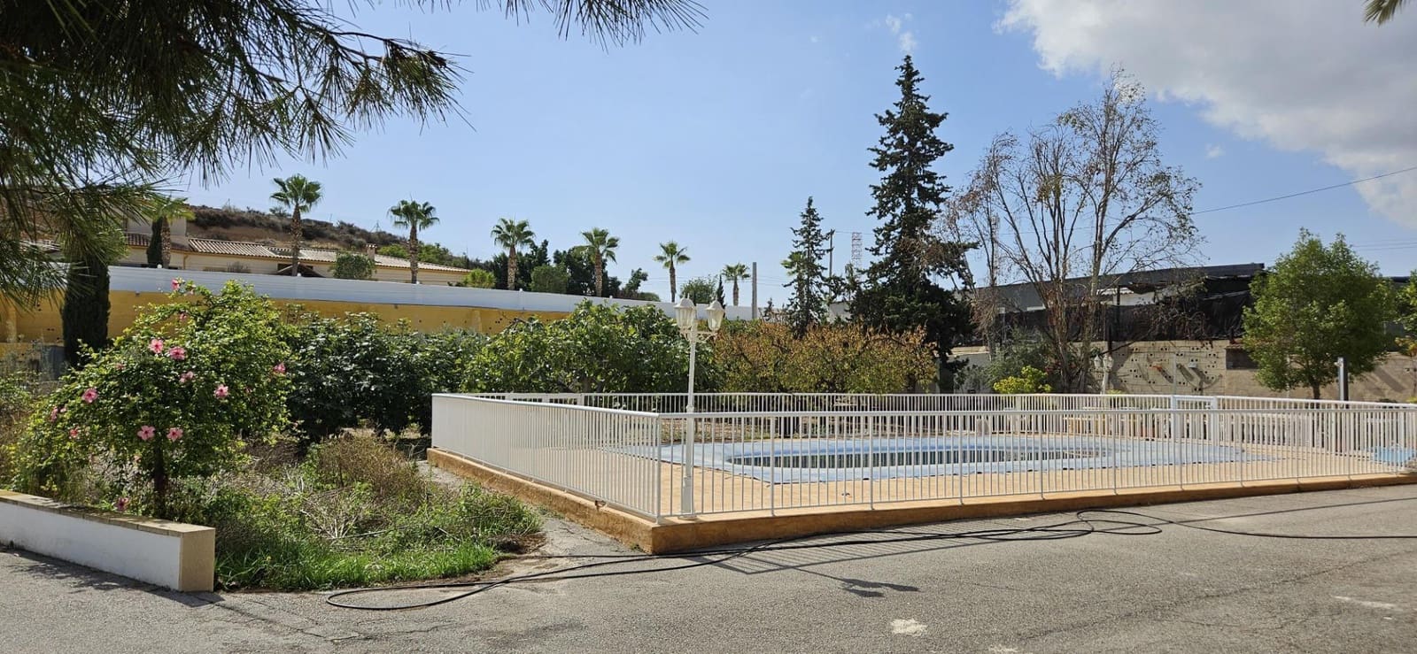 4 sypialnia Finka/Dom wiejski na sprzedaż w Elche / Elx z basenem - 350 000 € (Ref: 9367876)