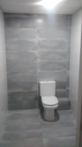 Erhverv til leje i Elche / Elx - € 700 (Ref: 9367885)