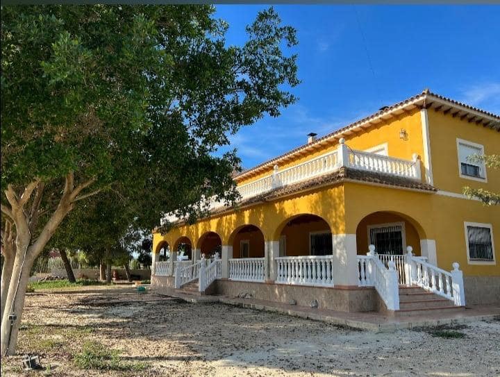 6 makuuhuone Huvila myytävänä paikassa Crevillente / Crevillent mukana uima-altaan - 430 000 € (Ref: 9367889)