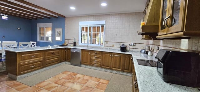 6 makuuhuone Huvila myytävänä paikassa Crevillente / Crevillent mukana uima-altaan - 430 000 € (Ref: 9367889)