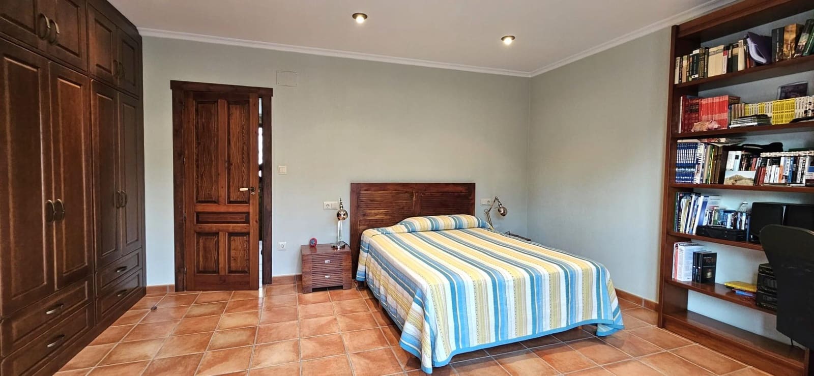 6 makuuhuone Huvila myytävänä paikassa Crevillente / Crevillent mukana uima-altaan - 430 000 € (Ref: 9367889)