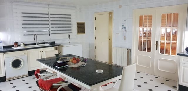 7 makuuhuone Huvila myytävänä paikassa Elche / Elx - 480 000 € (Ref: 9367894)