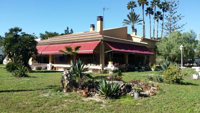 7 makuuhuone Huvila myytävänä paikassa Elche / Elx - 480 000 € (Ref: 9367894)