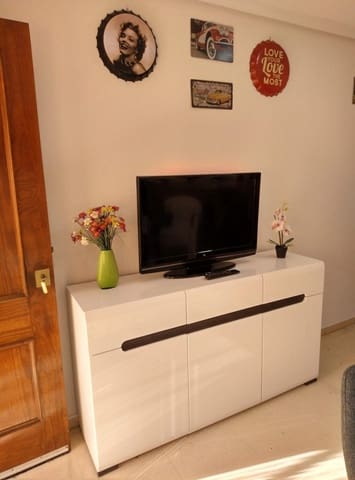 Bungalow de 4 habitaciones en Santa Pola en alquiler vacacional con piscina - 560 € (Ref: 9367897)