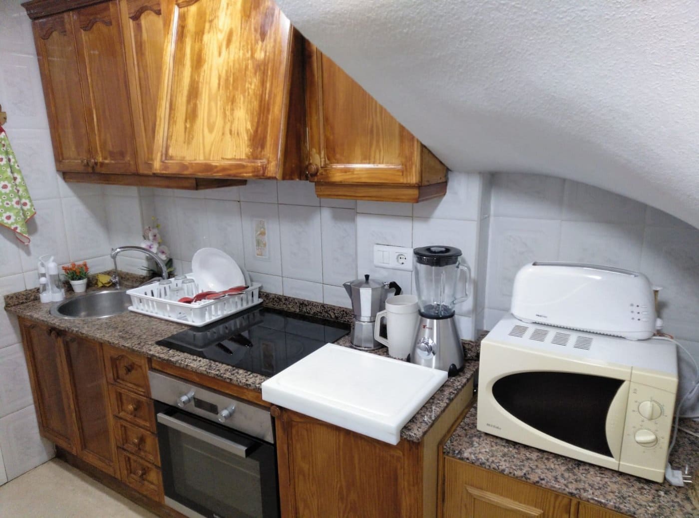 Bungalow de 4 habitaciones en Santa Pola en alquiler vacacional con piscina - 560 € (Ref: 9367897)