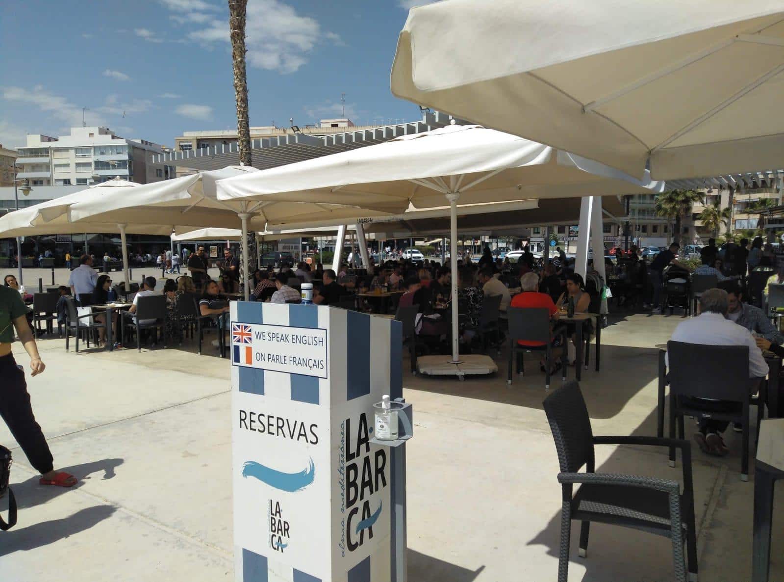 Bungalow de 4 habitaciones en Santa Pola en alquiler vacacional con piscina - 560 € (Ref: 9367897)