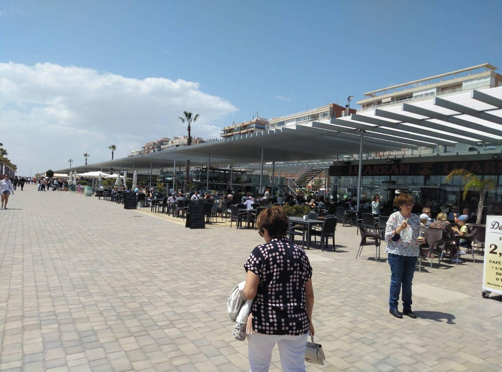 Bungalow de 4 habitaciones en Santa Pola en alquiler vacacional con piscina - 560 € (Ref: 9367897)